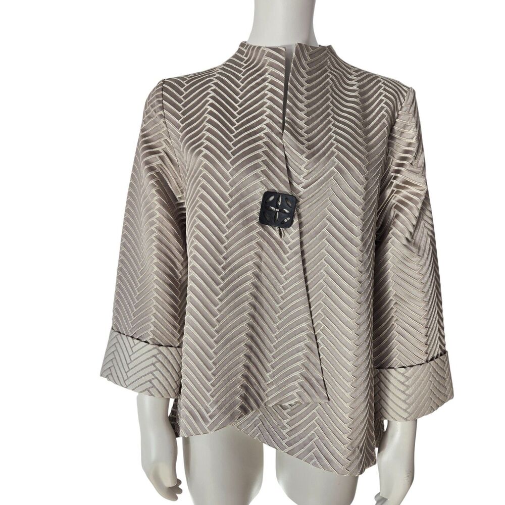 I.C. Connie K Womens Button Jacket Large Chevron Textured Lagenlook Asymmetrical